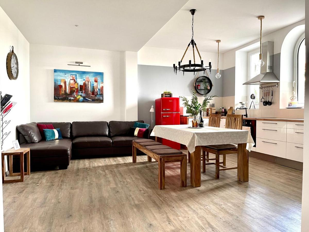 Апартаменты Happy Casa Oldtown Boutique Копер Экстерьер фото
