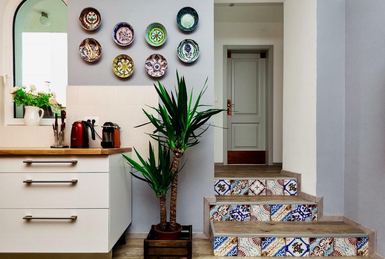 Апартаменты Happy Casa Oldtown Boutique Копер Экстерьер фото